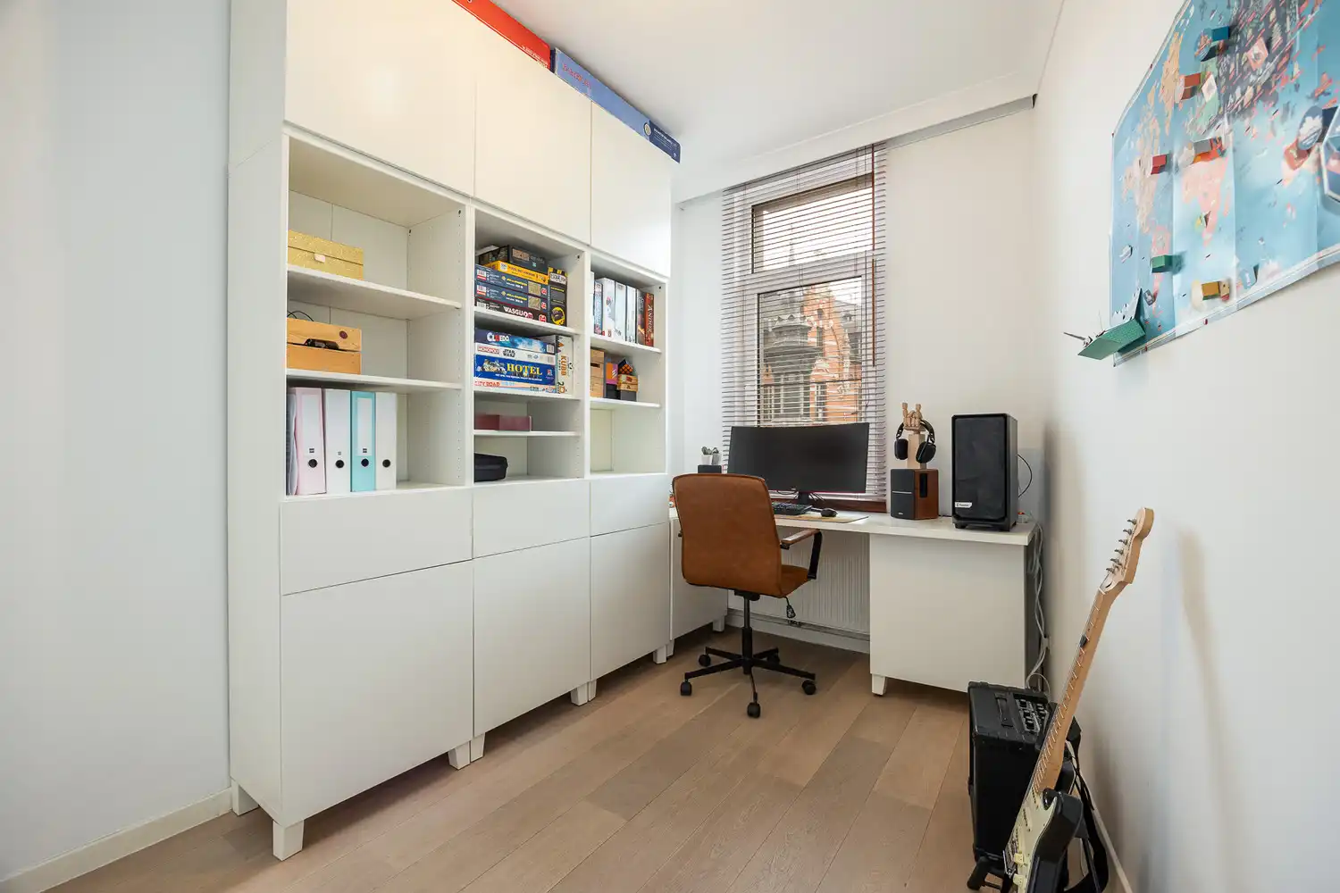 Gerenoveerd 3-slpk appartement van 130 m² met terras in Klein-Antwerpen foto 24