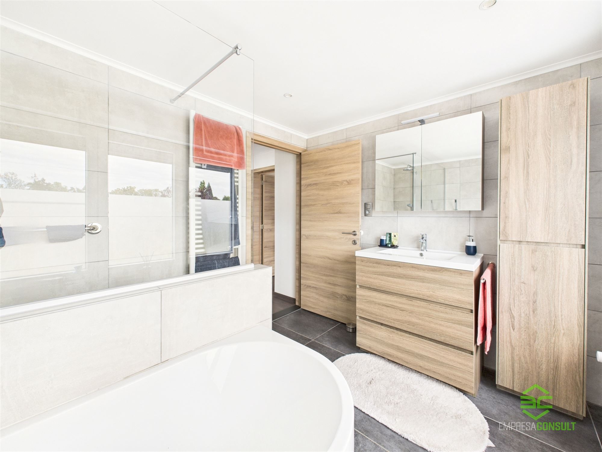 Instapklare woning met 3 slpk op een topligging! foto 25