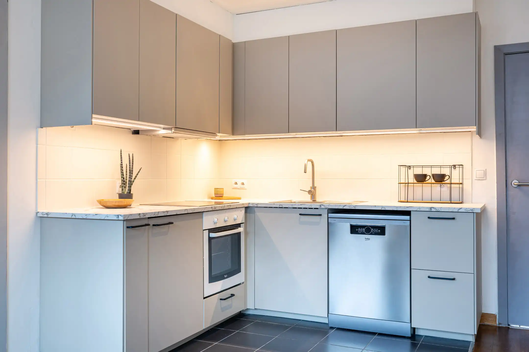 Appartement met 2 slaapkamers + P foto 2