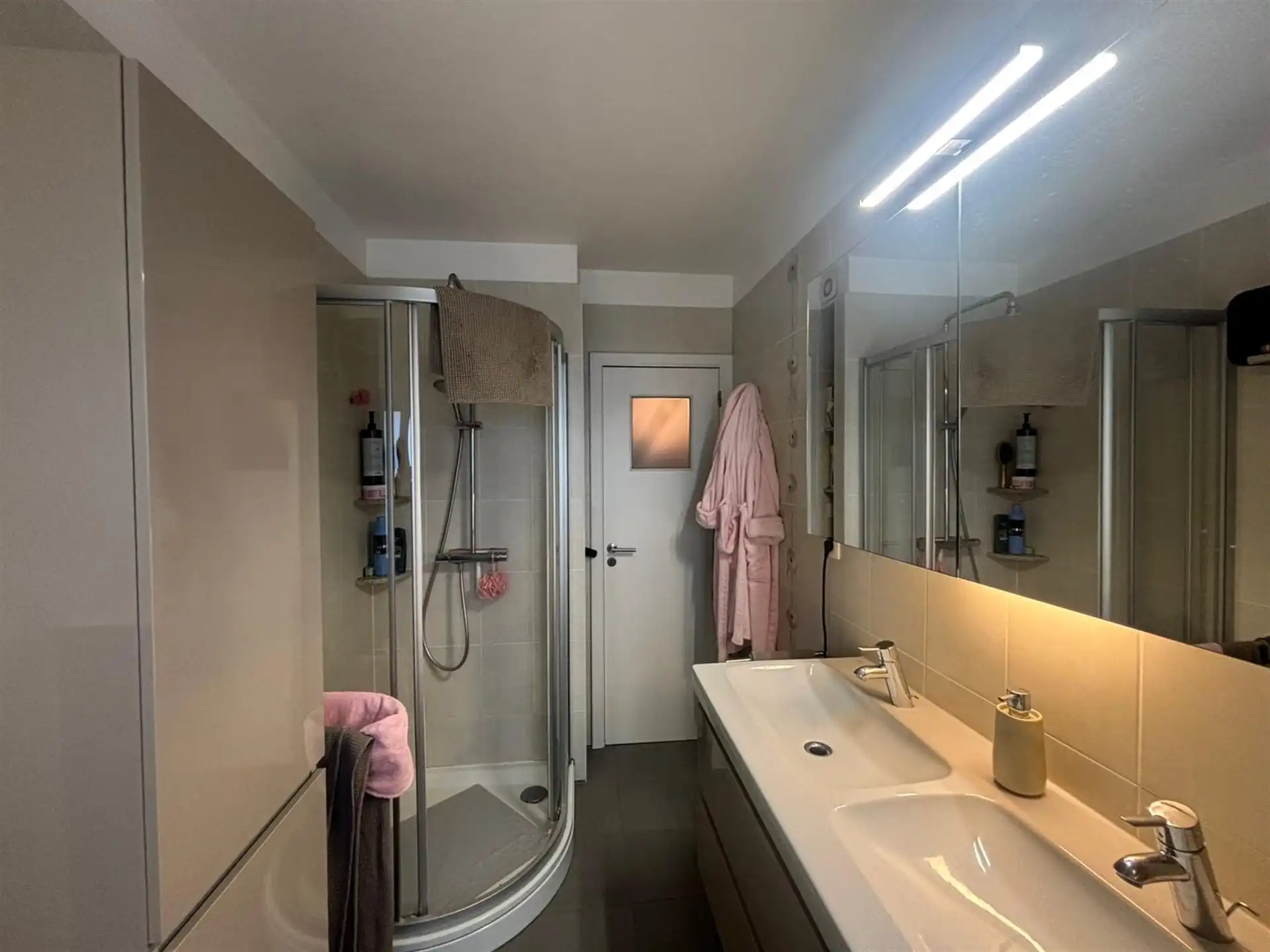 Woning met garage en tuin in alle rust! foto 16