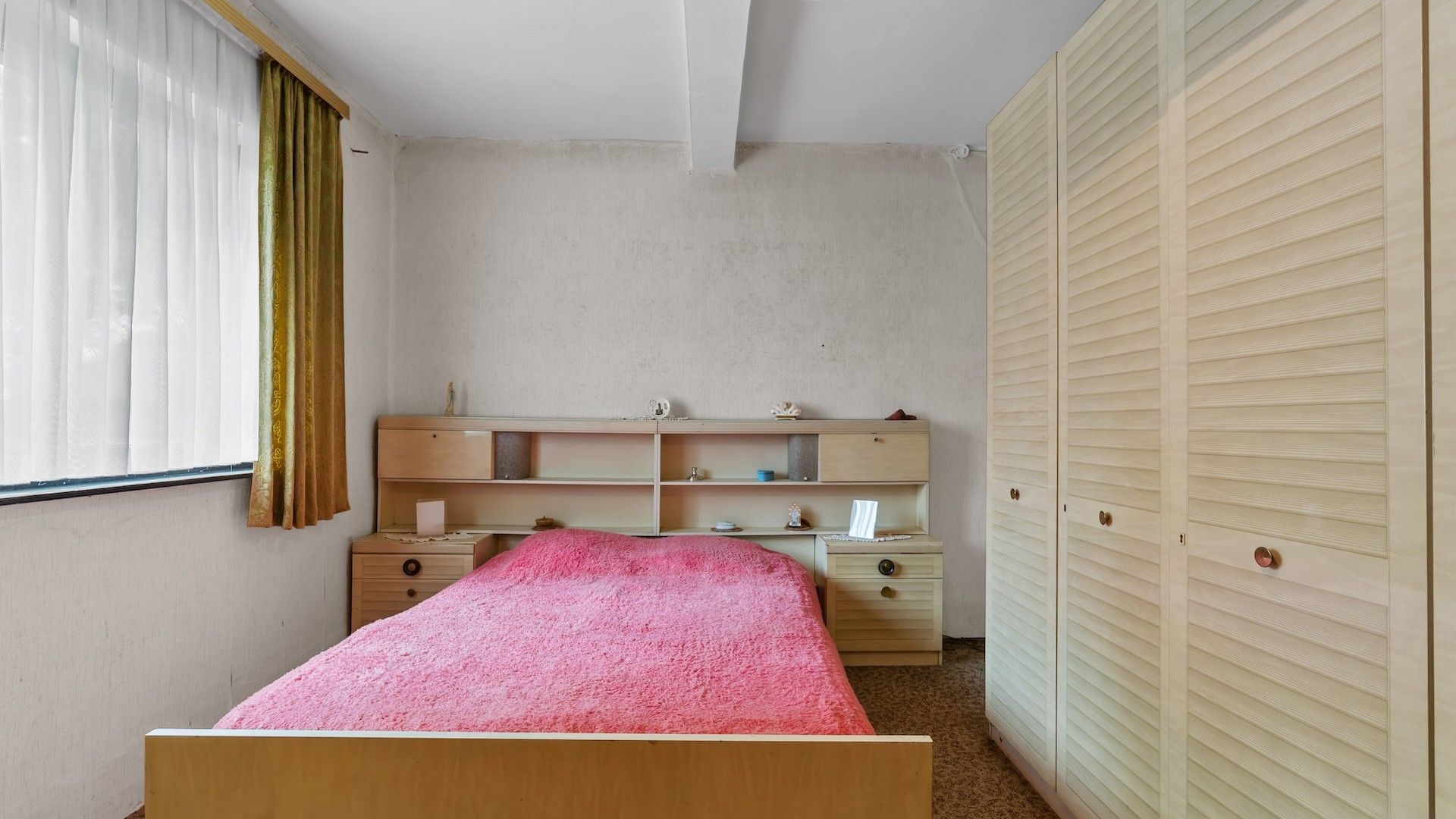 Te renoveren woning met 4 slpk's op een perceel van 3a 20 ca foto 12