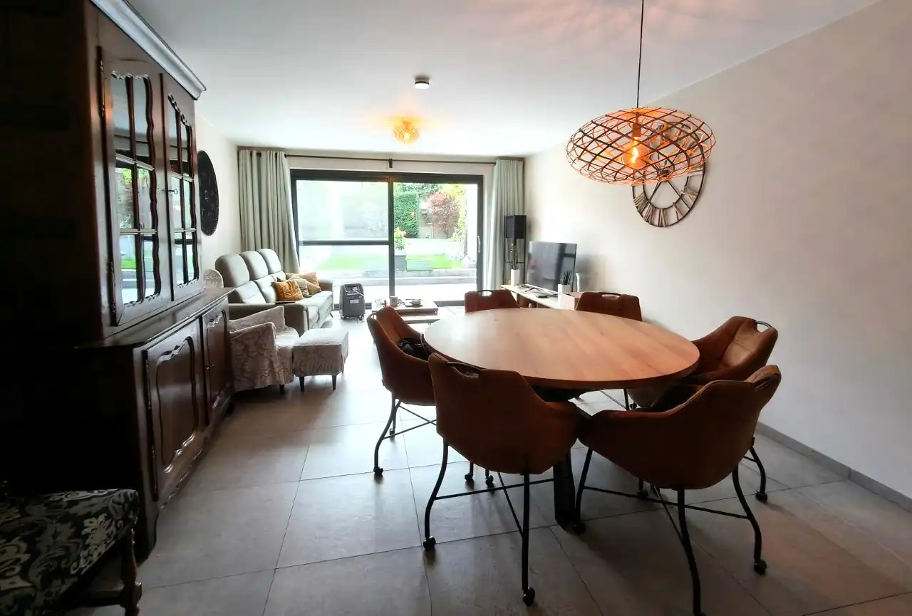 DUPLEX APPARTEMENT MET TUINTJE IN HET STADSCENTRUM foto 6