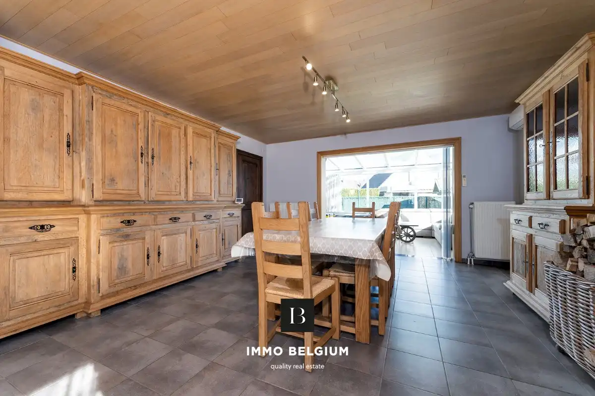 Verzorgde en energiezuinige woning te Leffinge foto 8