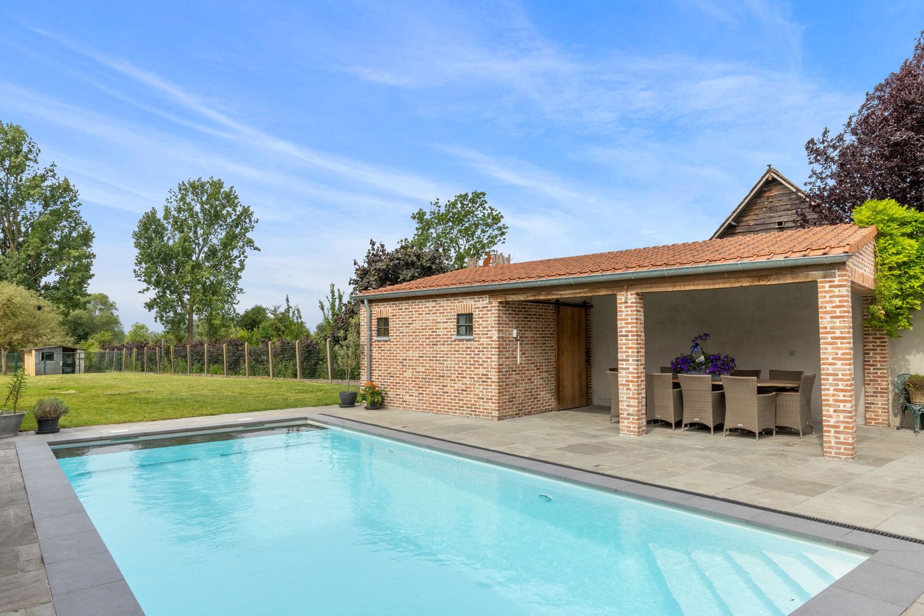 BAMBRUGGE - Uitzonderlijke woning met tuin op toplocatie foto 4