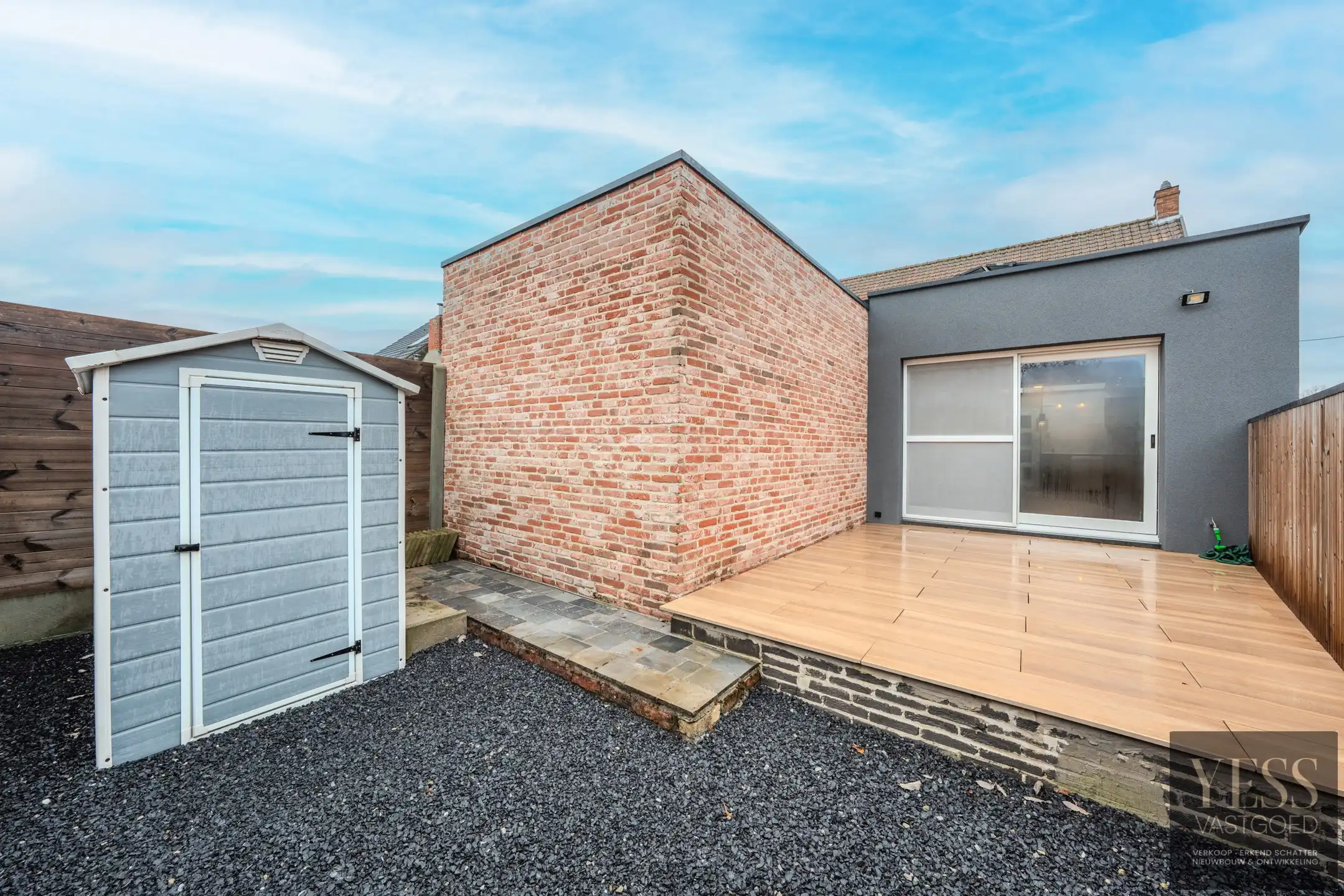 Instapklaar gelijkvloers appartement met terras/tuintje foto 14