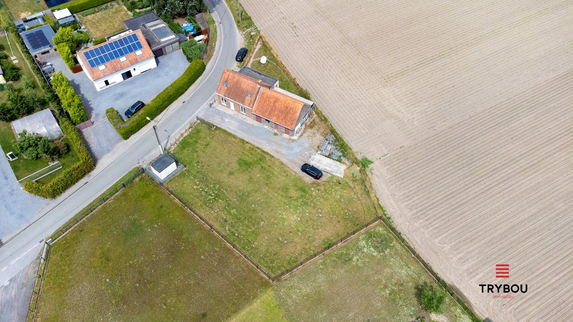 Charmante woning met landelijke vergezichten op ruim perceel van 1201m² foto 3