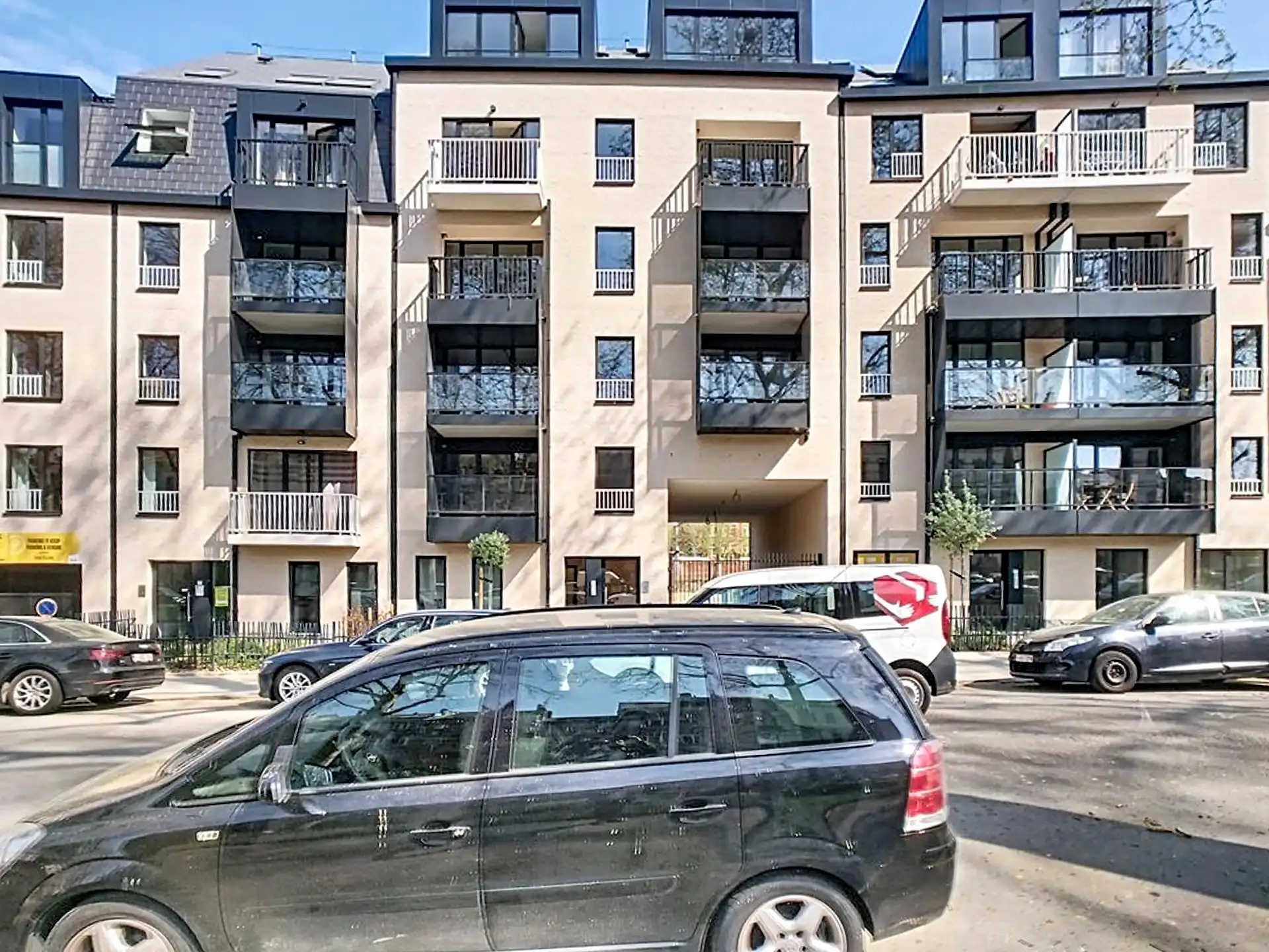 Josaphat-park: Recent app. met 2 slaapkamers + studeerkamer foto 8