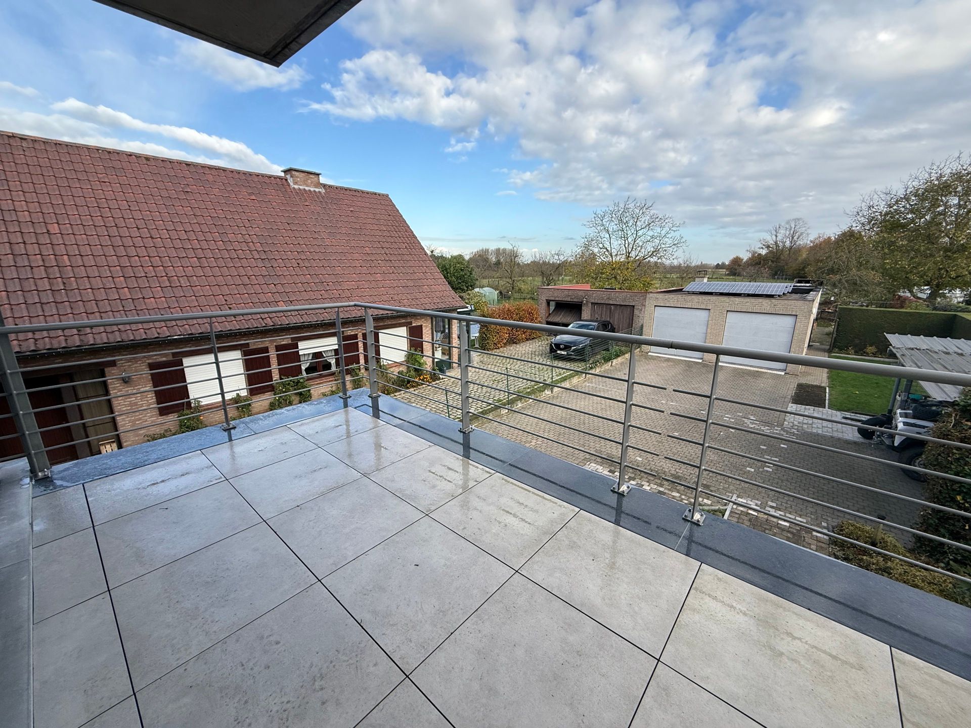 SERSKAMP - Ruim, recent appartement zicht op groen. foto 18