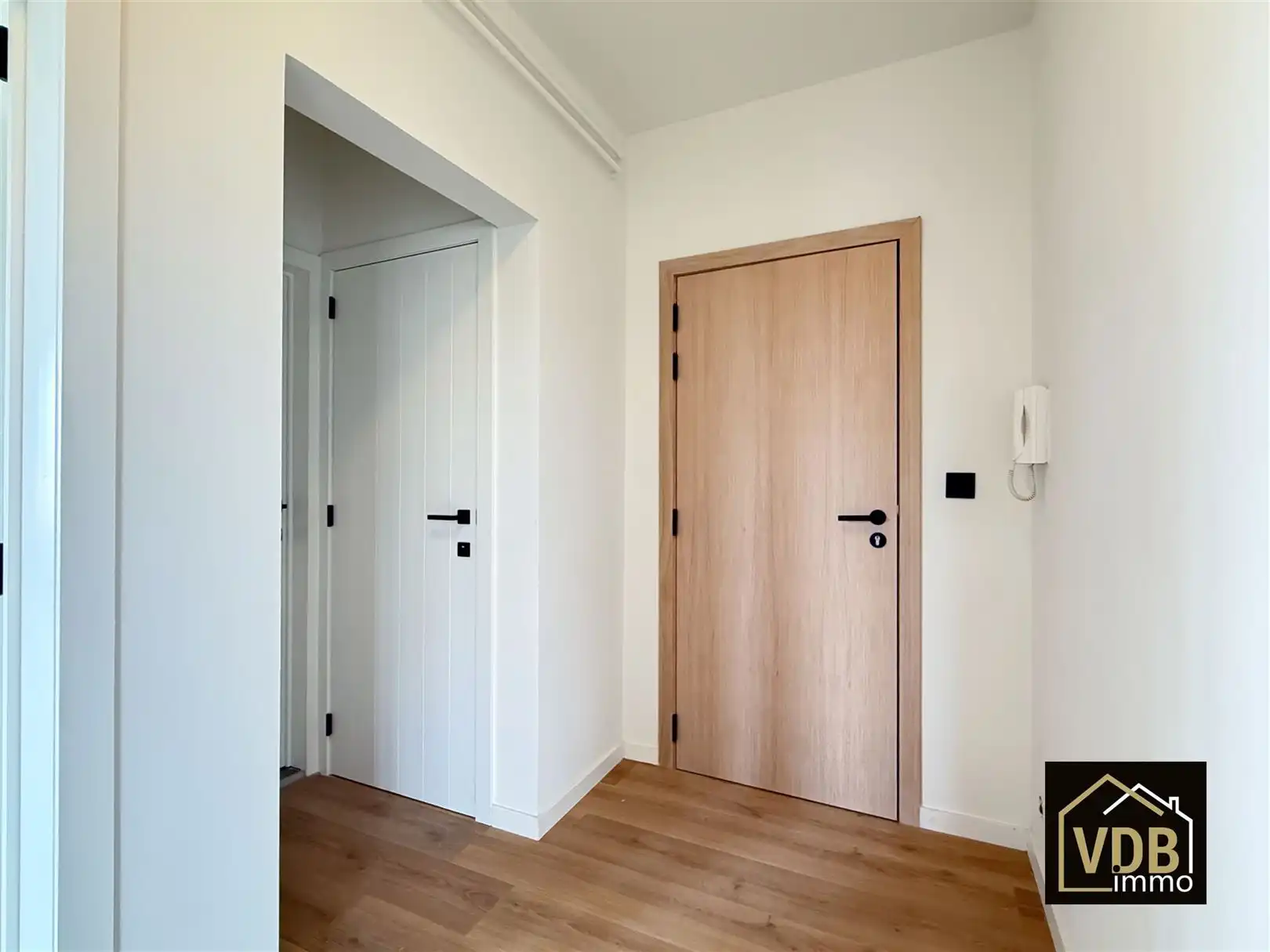 GERENOVEERD APPARTEMENT - 2 SLAAPKAMERS foto 19