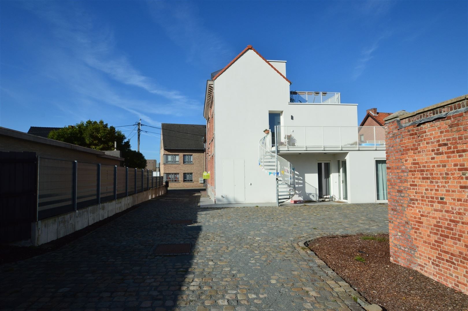Uniek duplex appartement met groot zonneterras en staanplaats foto 2