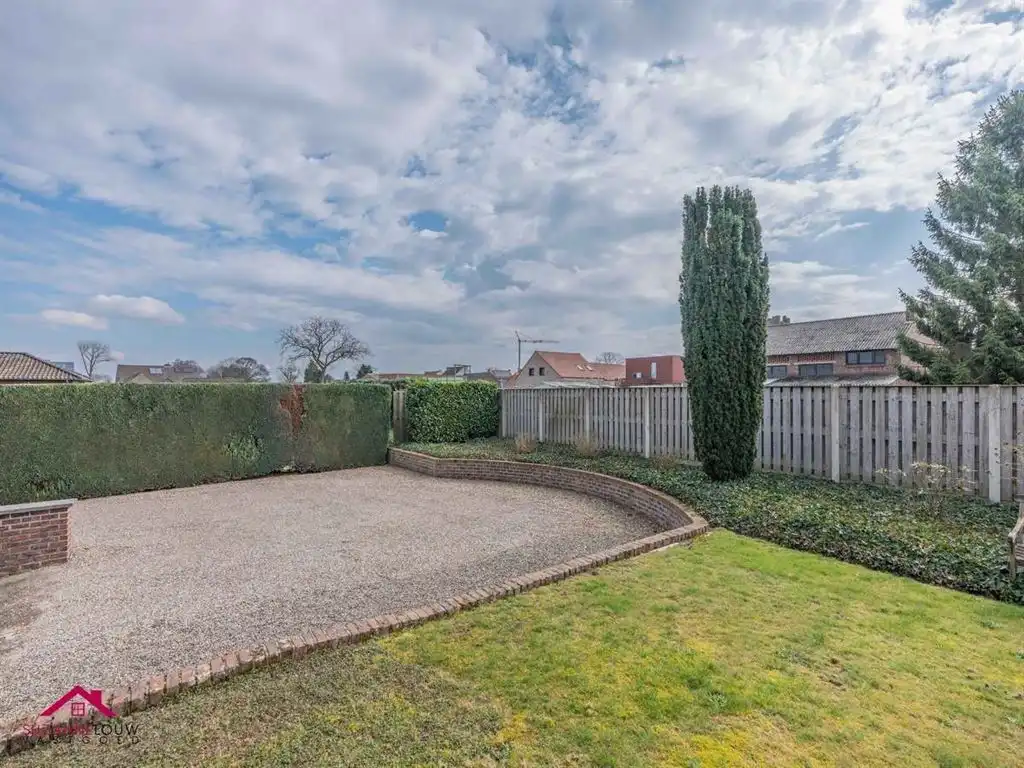 Gezellige vrijstaande woning, volledig onderkelderd foto 7