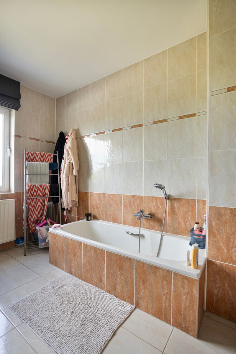 Ruim appartement met 3 slaapkamers! foto 11