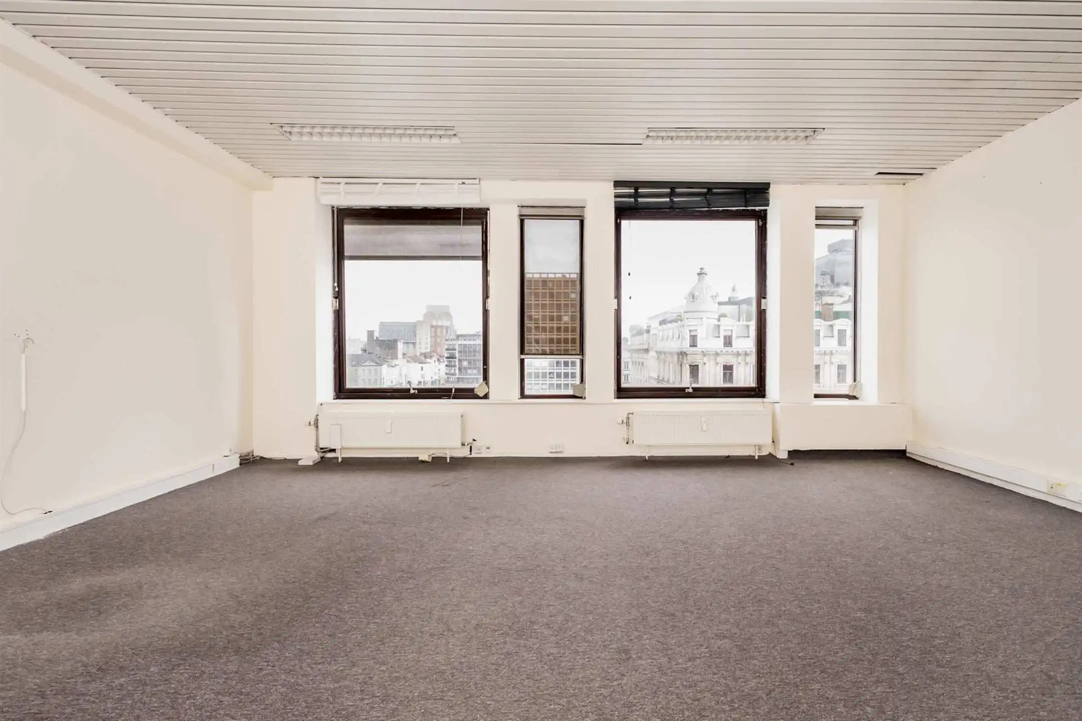 Kantoor of appt. met zicht op Operagebouw foto 2