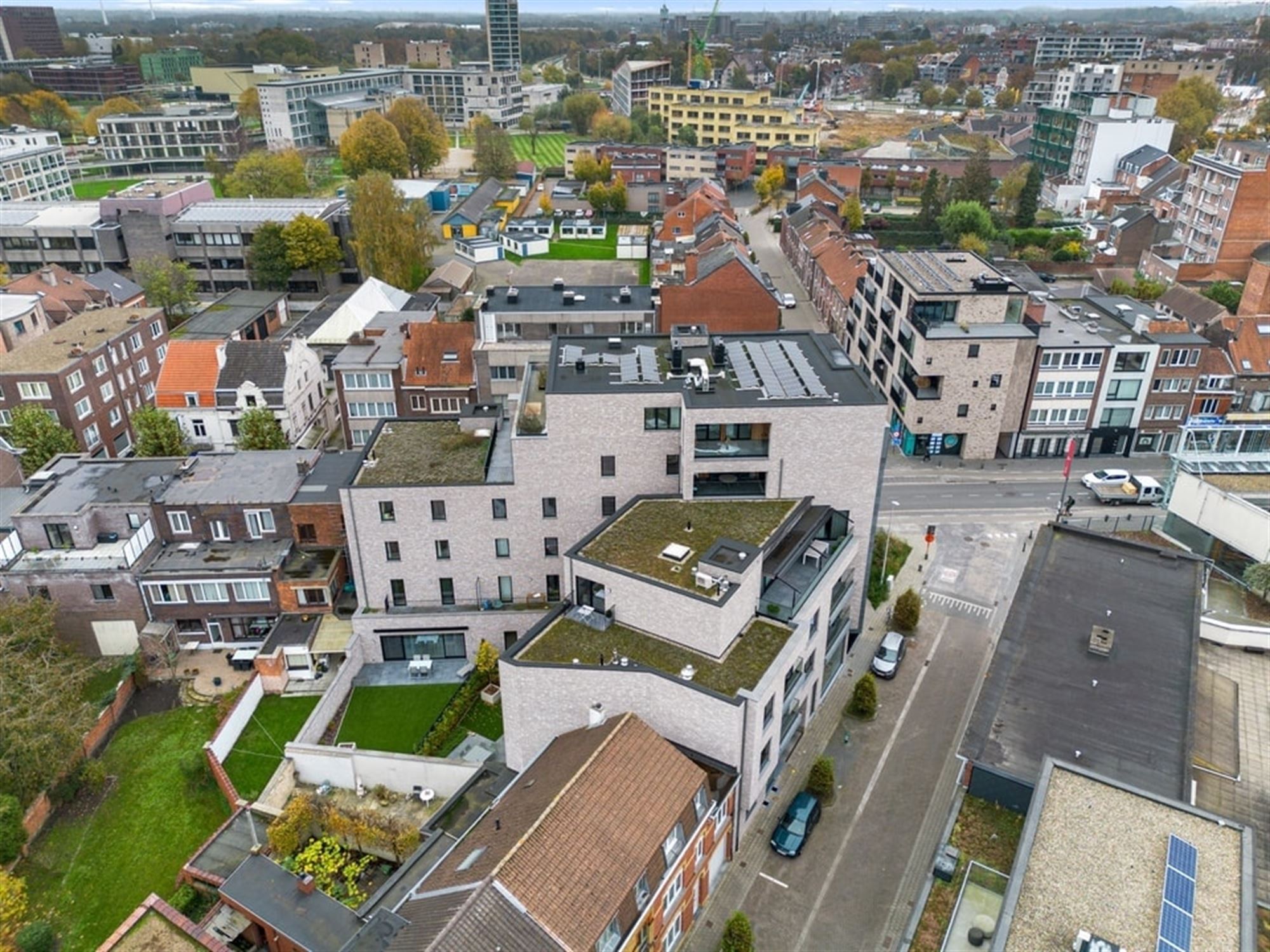 UNIEK LUXUEUS APPARTEMENT IN HASSELT MET MOGELIJKHEID AANKOOP AAN 6% BTW foto 5