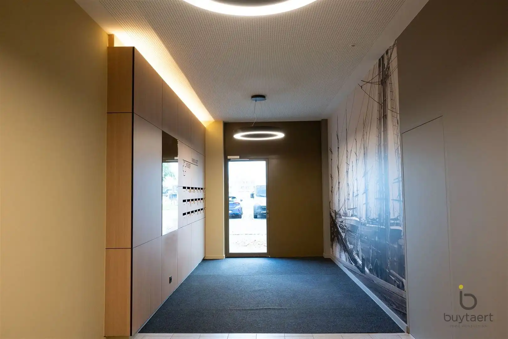 Stijlvol 1-slaapkamer appartement met terras en zicht op Kempisch Dok foto 15