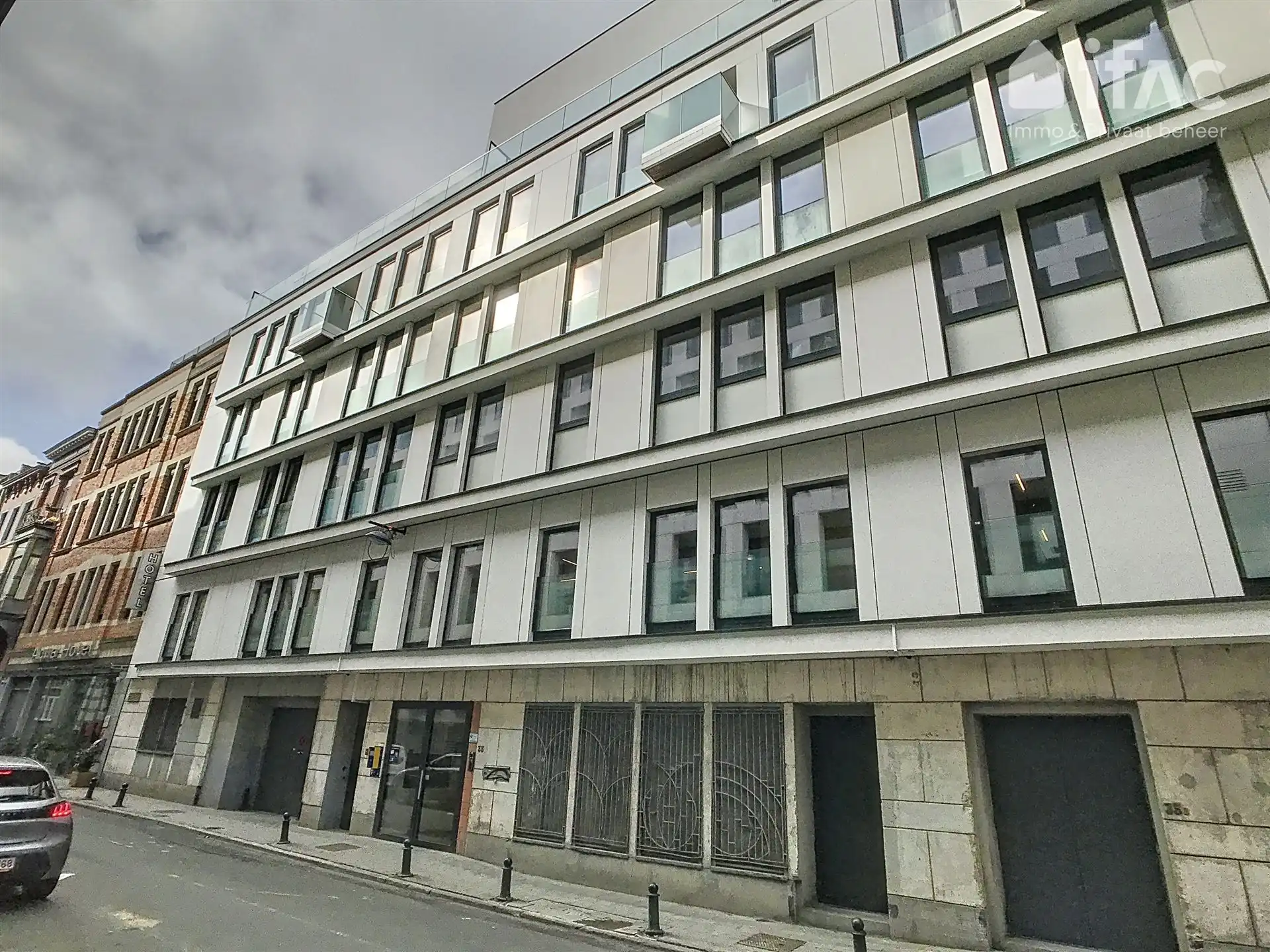 Luxe appartement gelegen op toplocatie aan de Louisalaan foto 11