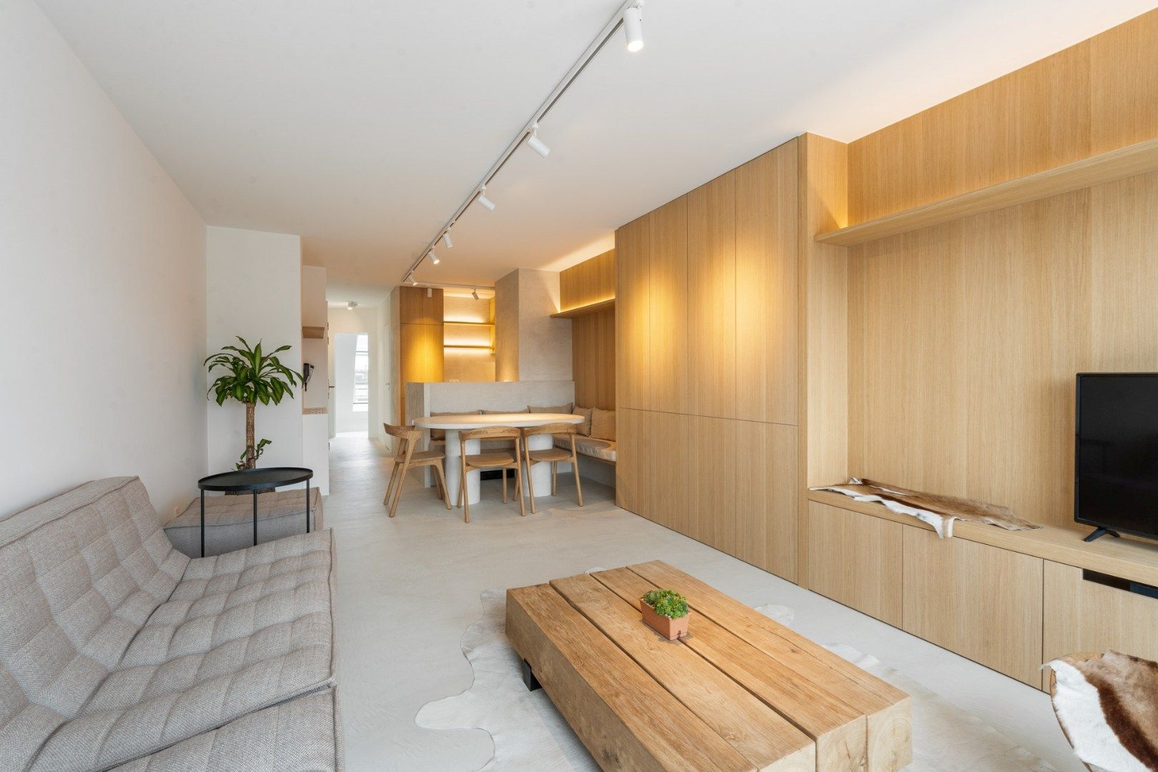 Magnifiek gerenoveerd appartement met 3 slpks. en ruim terras foto 5