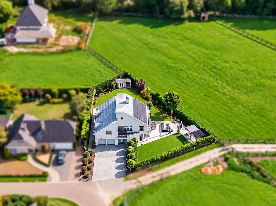 Royale villa van 461 m² met luxe afwerking gelegen in een rustige en geliefde woonomgeving te Neerharen foto 40