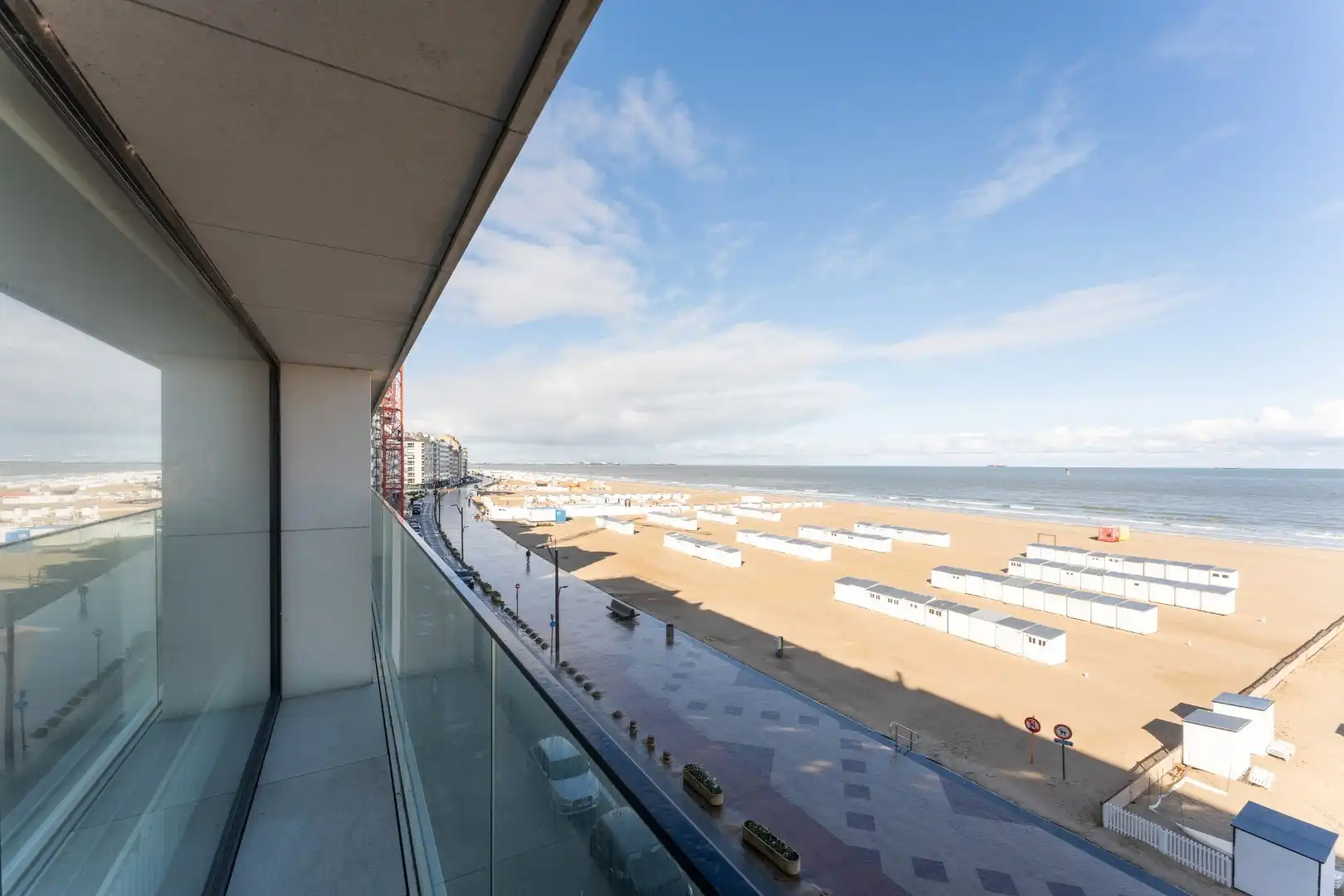 Mooi ruim appartement met 3 slk's op de Zeedijk in het Zoute foto 4