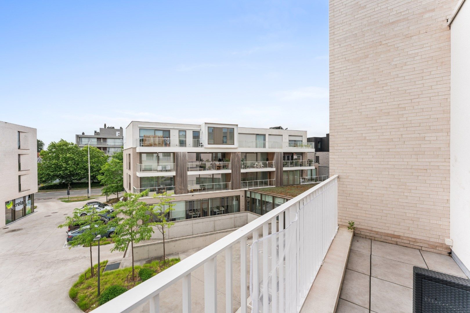 Recent 2-slpk appartement met terrassen op topligging te Sint-Michiels foto 13