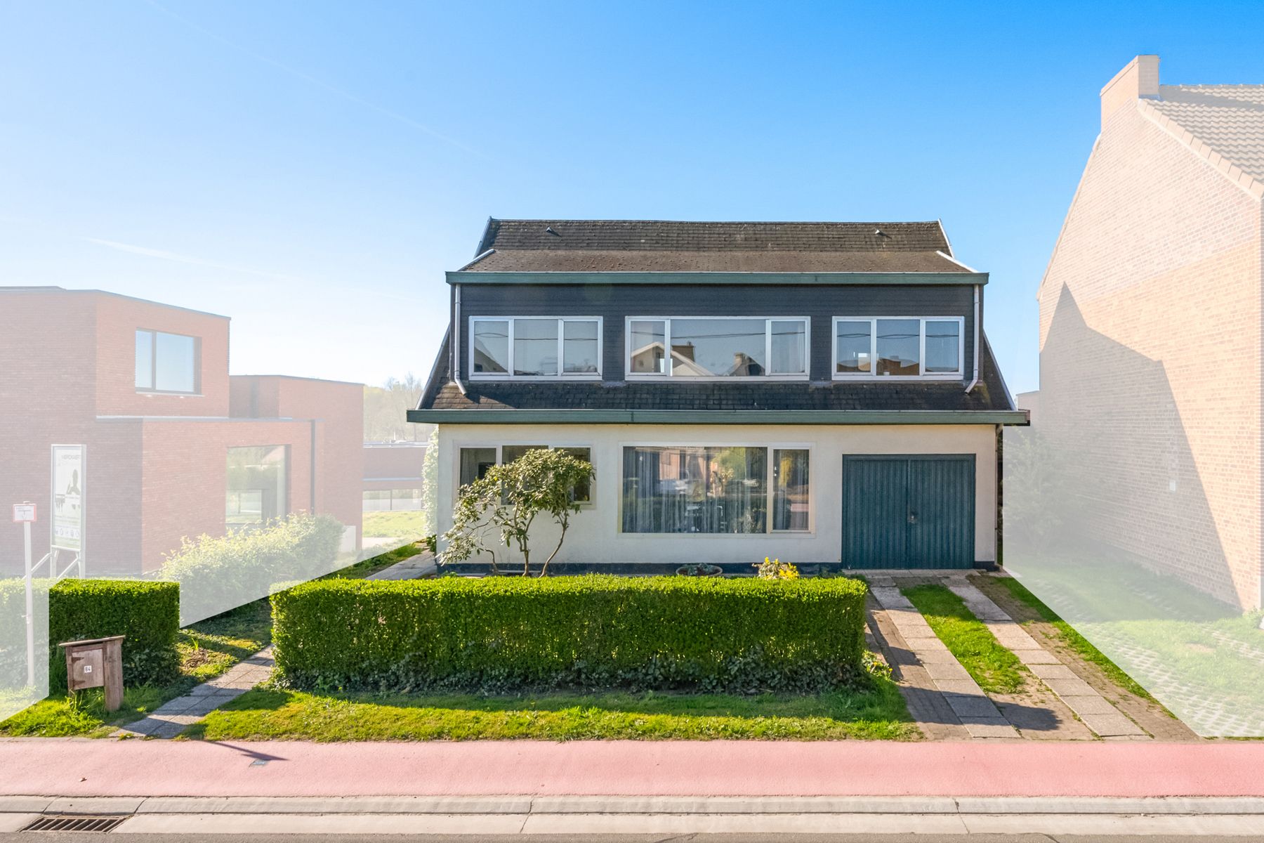 Charmante op te frissen gezinswoning met tuin en 4 SLPK foto 3