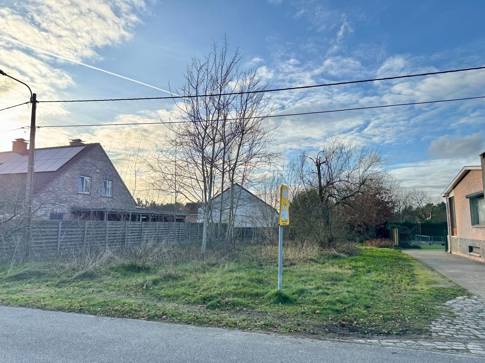 Te koop: Bouwgrond voor open bebouwing (602 m²) in rustige straat foto 2