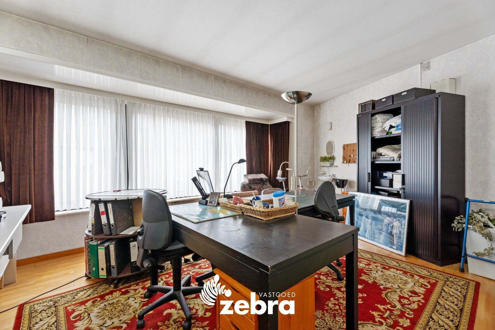Op te frissen woning met vier slaapkamers en dubbele garage te Meulebeke! foto 11