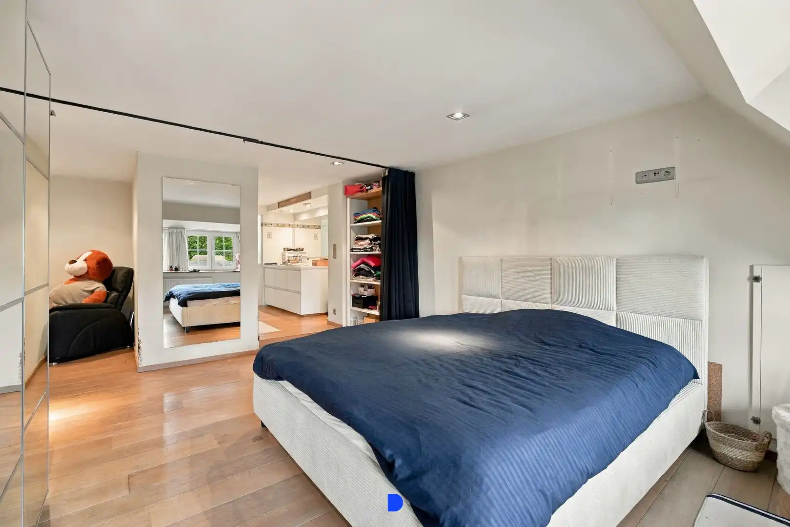 Ruime villa op een perceel van 2.877m² foto 14