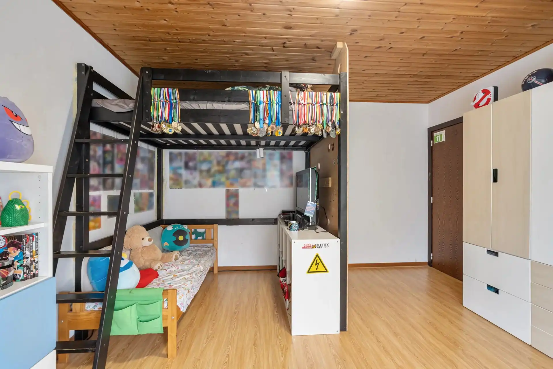 Ruime woning op een prachtig perceel te Koersel foto 10