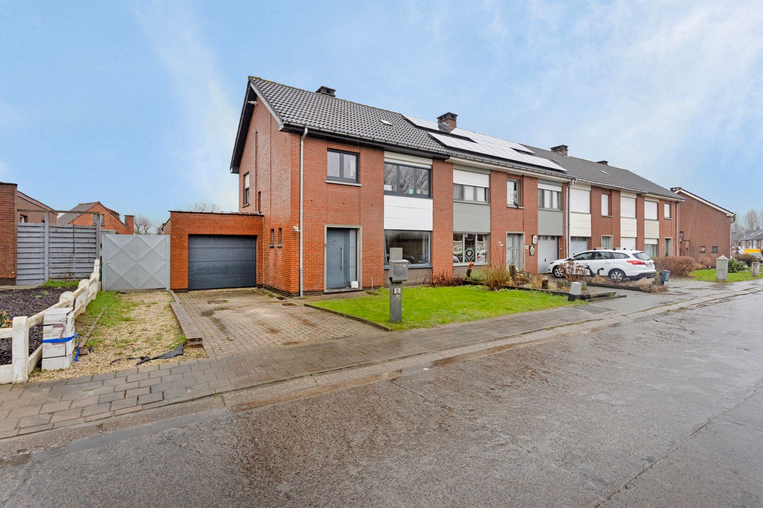 immo DAVID stelt voor: 3- gevel woning foto 2
