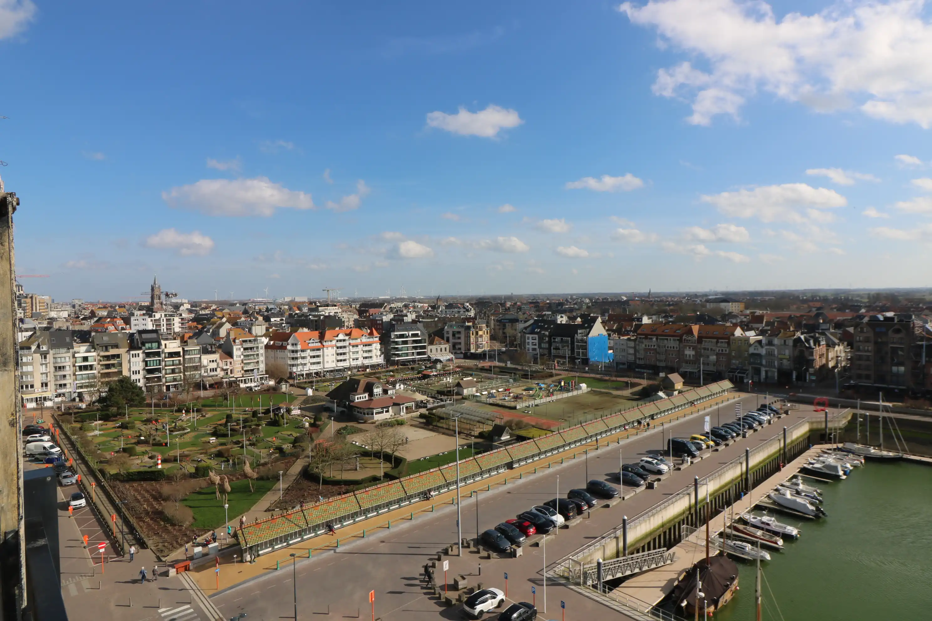 Penthouse met ruime terrassen en fantastisch zicht op de jachthaven. foto 10