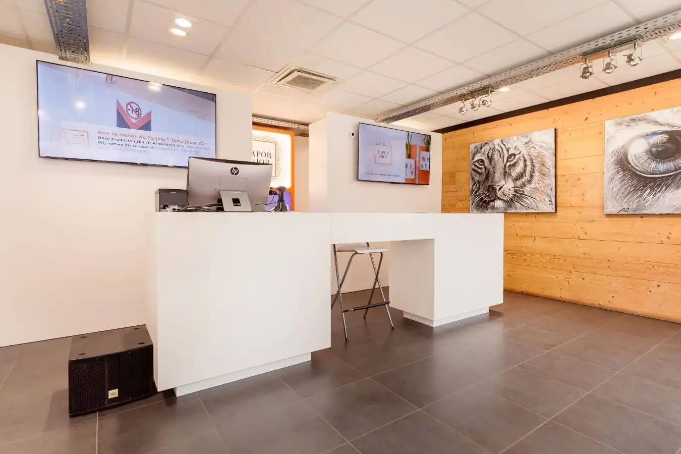 Handelspand te huur of te koop op toplocatie in het centrum van Blankenberge foto 2