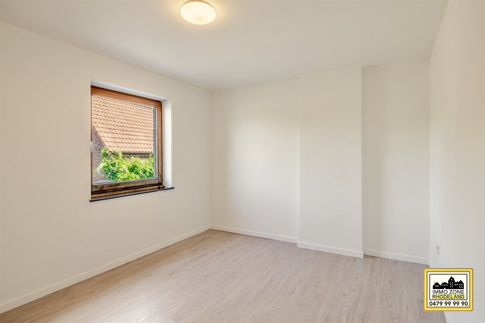 Super instapklare energiezuinige woning met 4 slpks en tuin foto 17