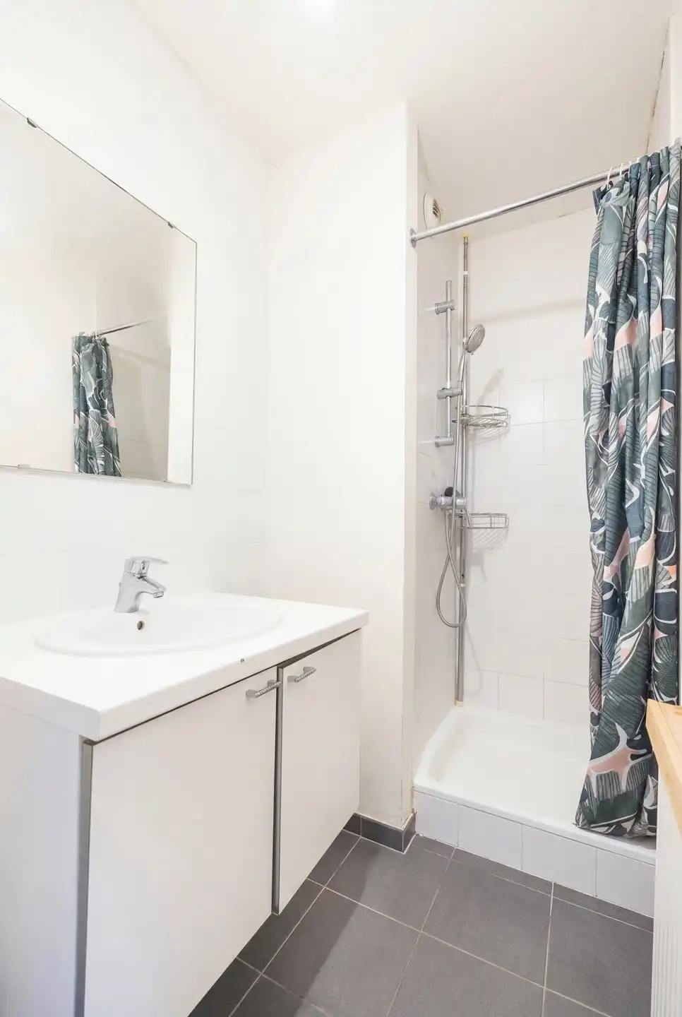 Appartement met terras & P foto 11