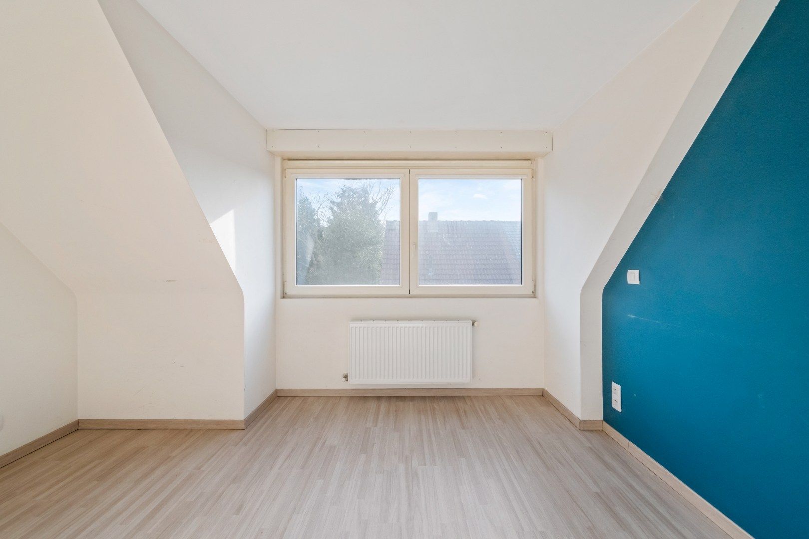 Recent appartement met autostaanplaats in Sint-Kruis foto 6