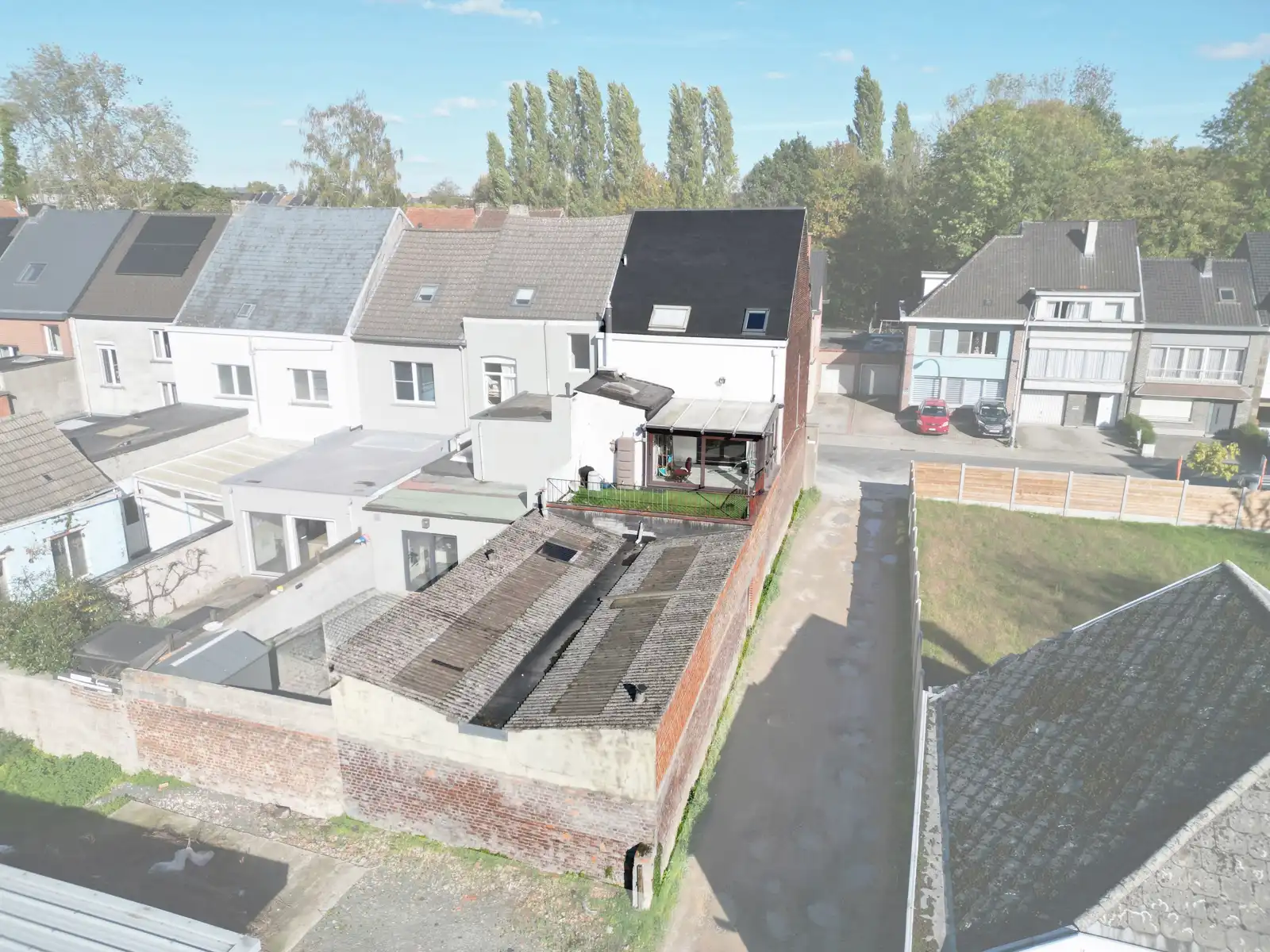 Ruime woning met 2 SLPK, Garage én Werkplaats/Magazijn! foto 21