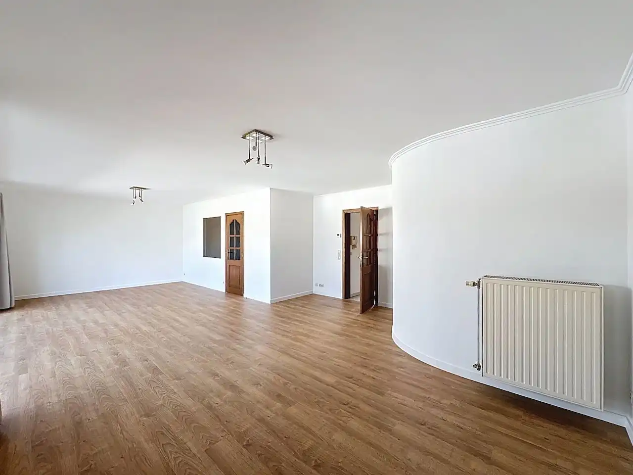 Ruim en functioneel appartement met drie slaapkamers vlakbij het Vissershuldeplein te Heist foto 10