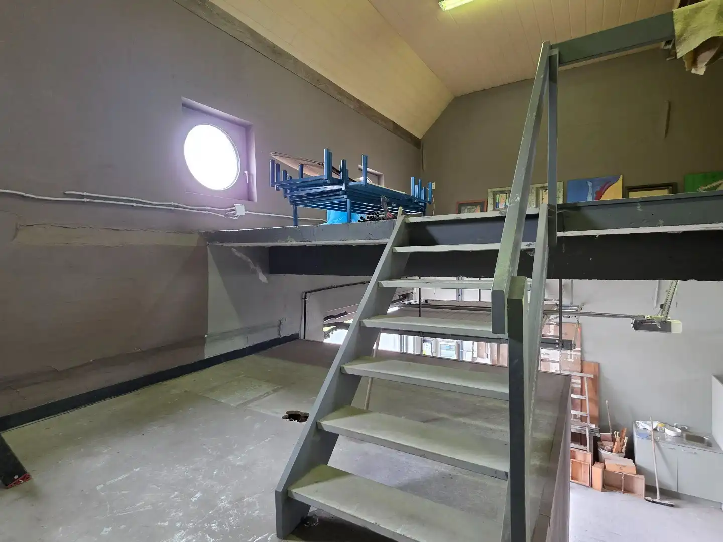 Vlot bereikbaar atelier/opslagruimte te koop foto 18