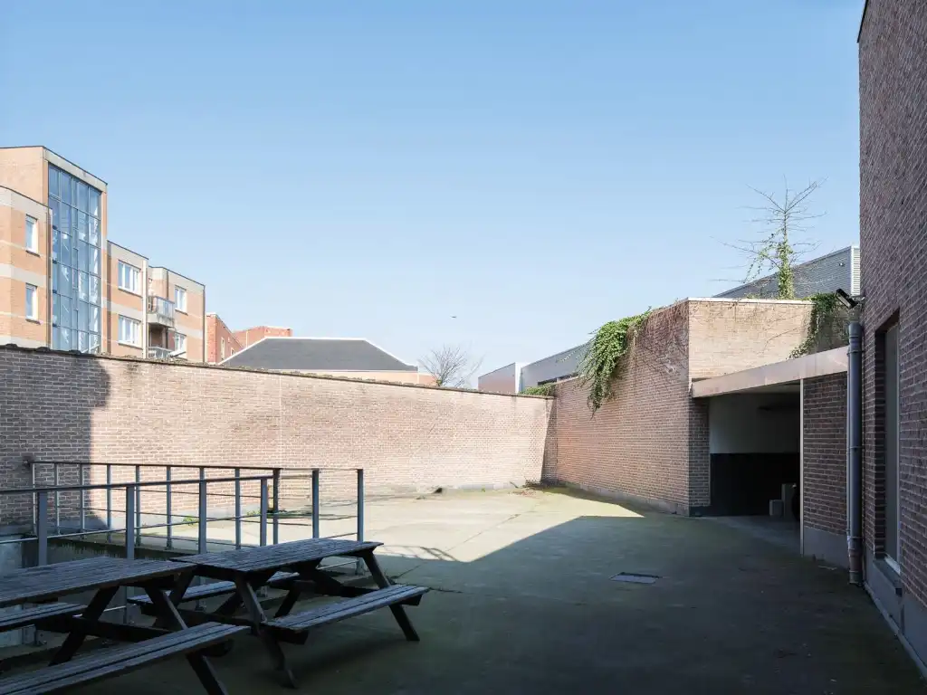 Opbrengsteigendom bestaande uit 18 studentenkamers en twee autostaanplaatsen gelegen aan de Bargiekaai foto 9