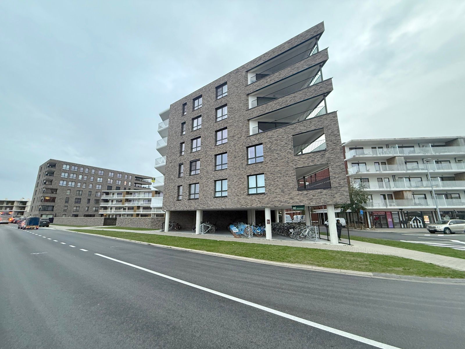 Zongericht appartement met ruim terras foto 25