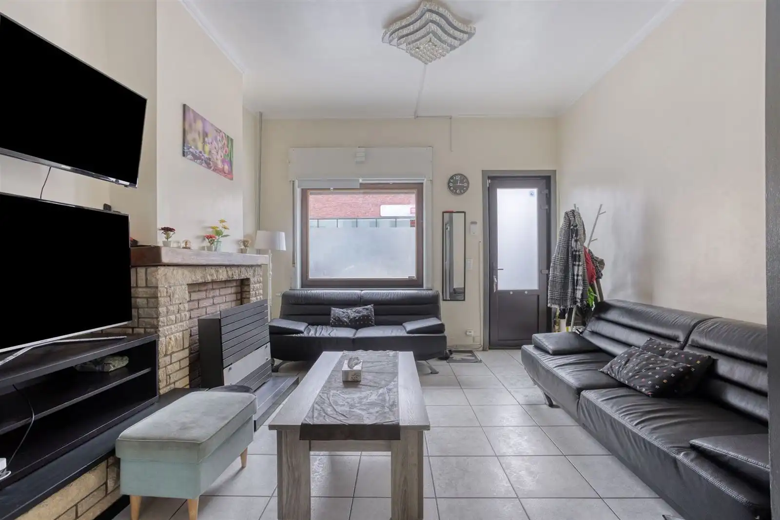 Instapklare woning met 4 slaapkamers en mooie tuin foto 5
