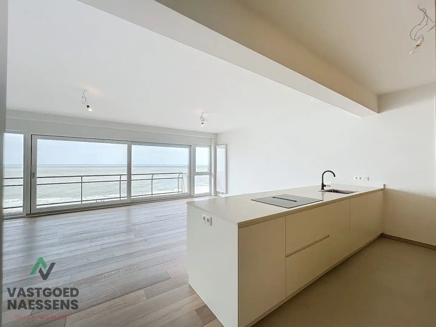 UNIEK GERENOVEERD 3 SLPK APP - ZICHT OP ZEE EN TERRASSEN  foto 3