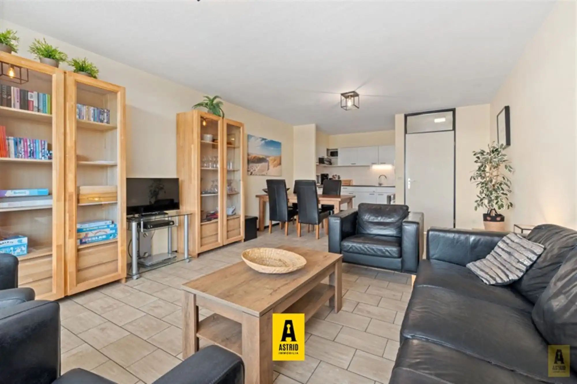 Zonnig appartement met open zichten vlakbij strand! foto 5