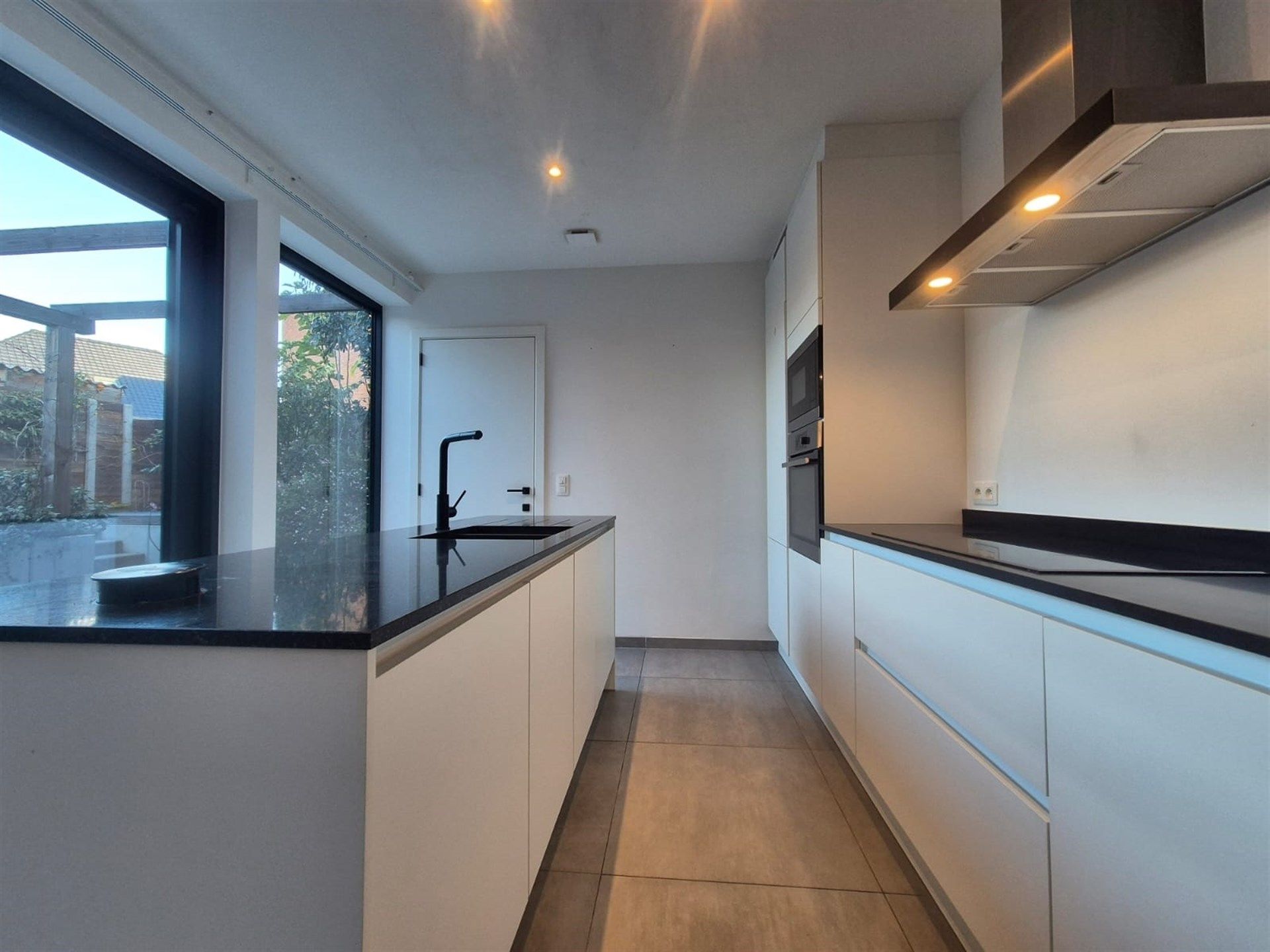 Nieuwbouwwoning (2021) met 3 slaapkamers, tuin en garage.  foto 9
