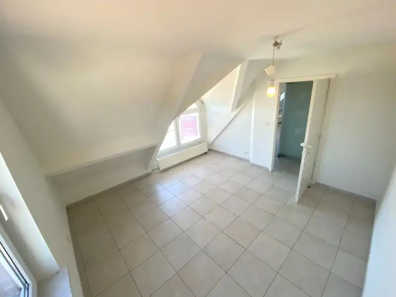 Dakappartement gunstig gelegen / nabijheid centrum Meerhout, met garage foto 13