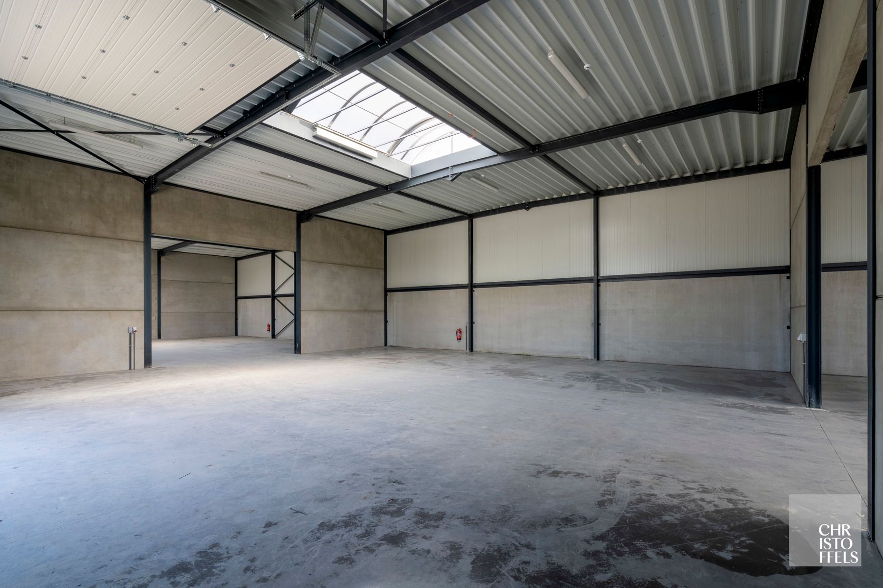 Nieuwe KMO-unit van 225m² op bedrijventerrein in Lanklaar!  foto 3
