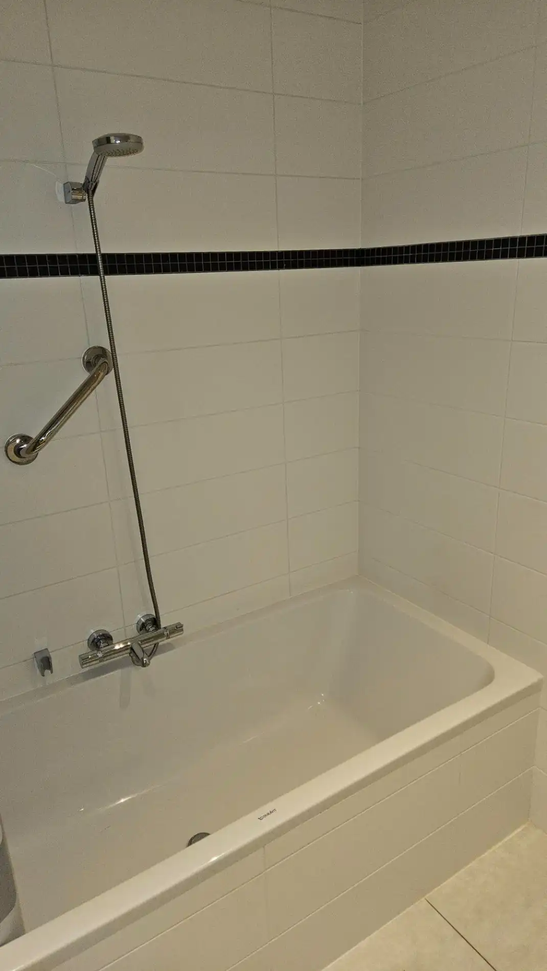 Instapklaar 1 slk appartement met groot terras en autostaanplaats foto 11