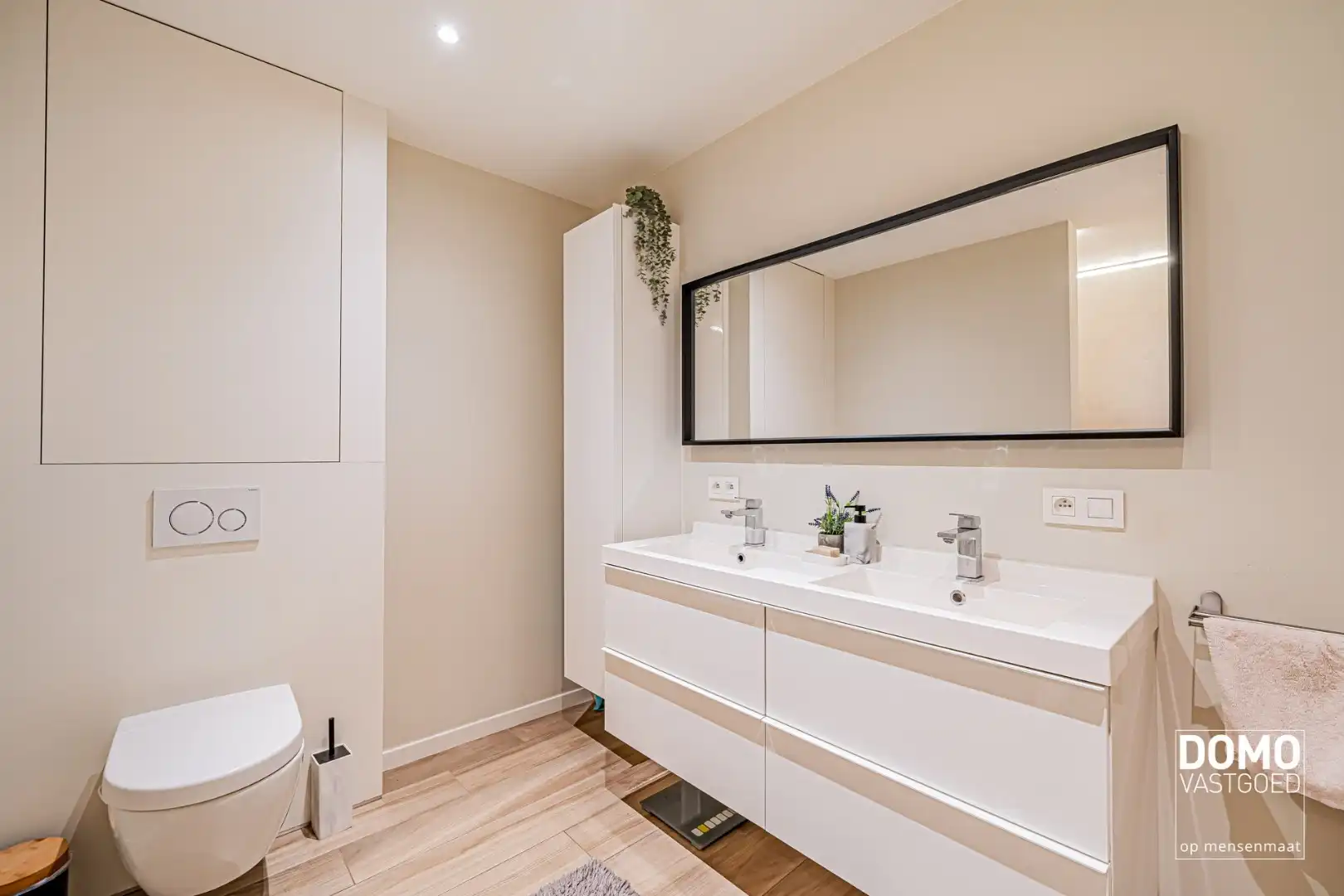 INSTAPKLARE GEZINSWONING MET 3 SLAAPKAMERS, EPC-LABEL A EN ZONNIGE TUIN IN KERMT foto 8