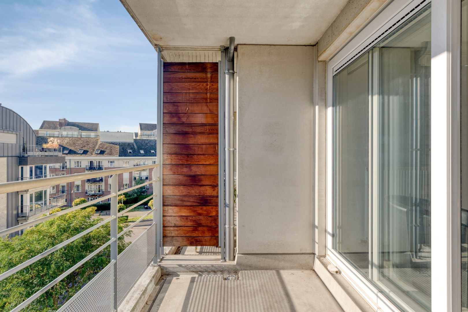 Goedgelegen appartement in recent gebouw **** IN OPTIE **** foto 5