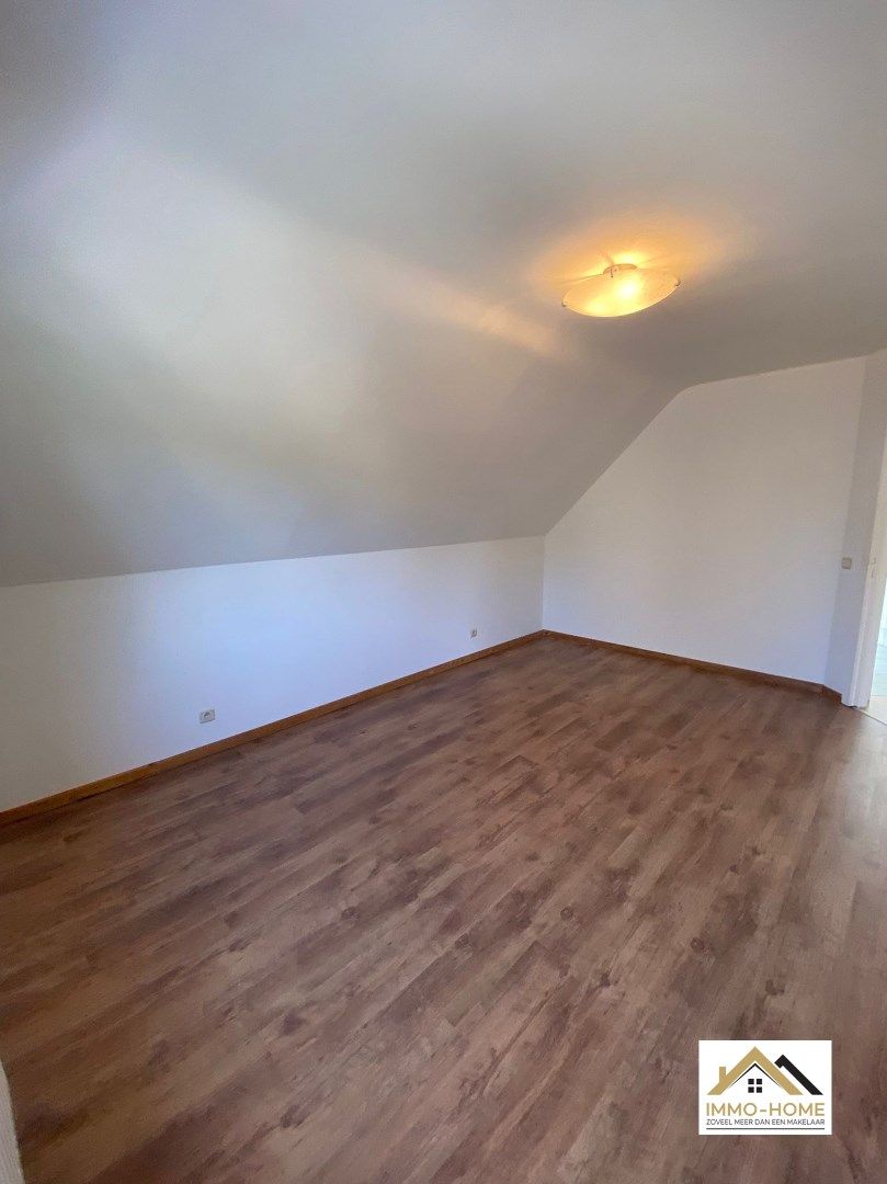 Villa met vier slaapkamers te Nevele foto 21